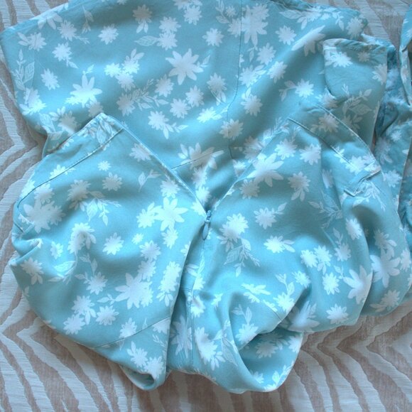 SO Light Blue Floral Mini Skirt - Picture 4 of 6